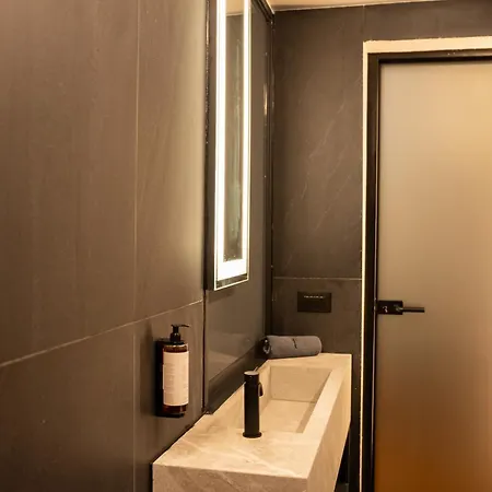 Taskou Luxury Suites Thessaloniki Exterior photo